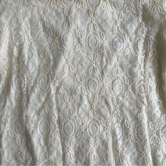 Vintage lace blouse - Picture 2 of 6